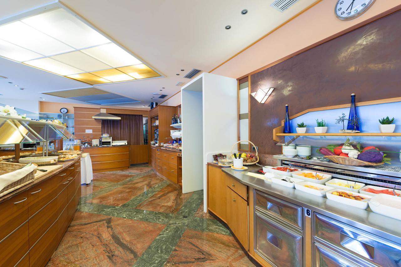 מאלצ'סינה Hotel Venezia מראה חיצוני תמונה
